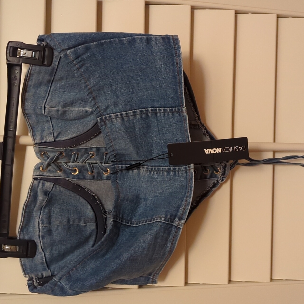Fashion Nova Corset/Bustier style top . New Size XL Denim - Picture 3 of 5